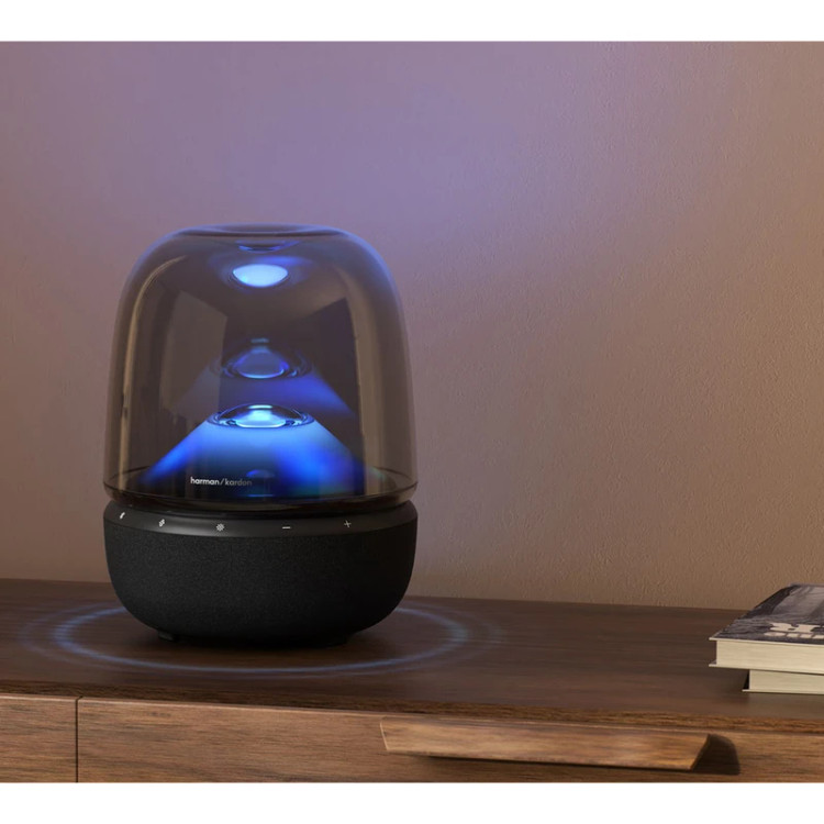 اسپیکر بلوتوثی هارمن کاردن مدل Aura Studio 5، با توان خروجی 160 وات، دارای نور RGB و سابووفر 143 میلیمتری، قابل حمل